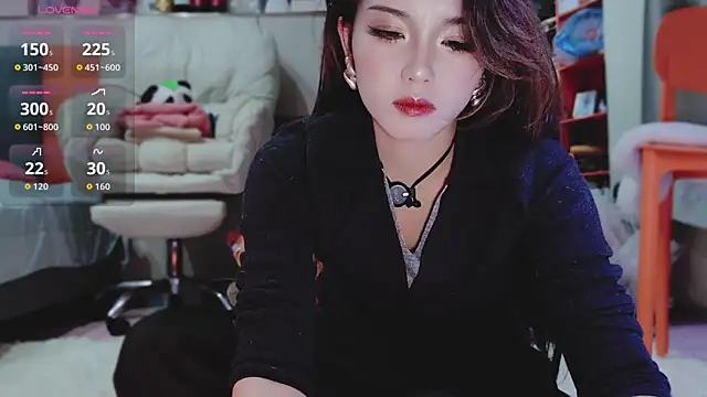 guoguo7777777 online show from 12/04/25, 03:10