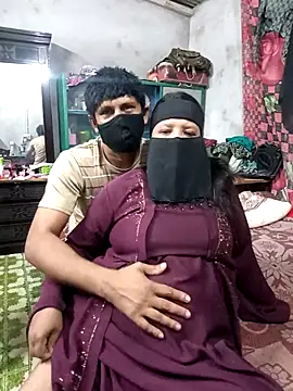 Pakhi Couple 69 online show from 09/25/25, 02:10