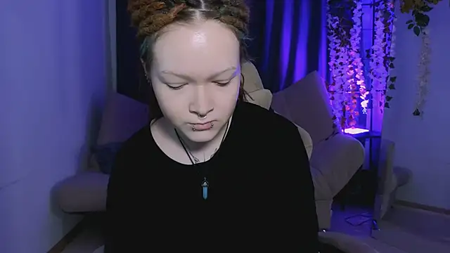NicoleFlloret online show from 03/06/25, 05:46