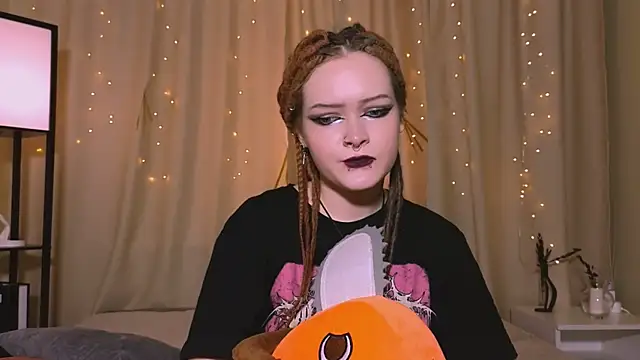 NicoleFlloret online show from 03/11/25, 12:06