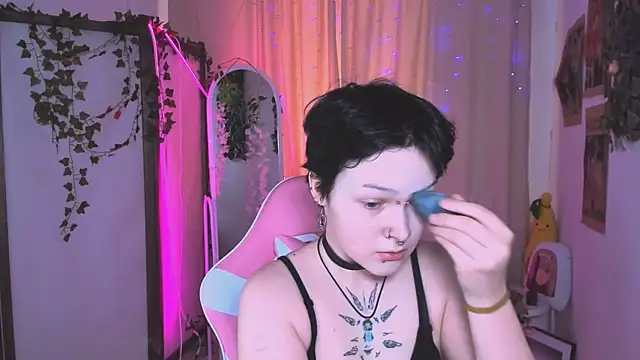 NicoleFlloret online show from 03/21/25, 05:43
