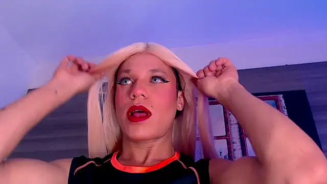 Snapshot of SashaNova chatting on 10/09/25, 05:38 SashaNova online show from 10/09/25, 05:38