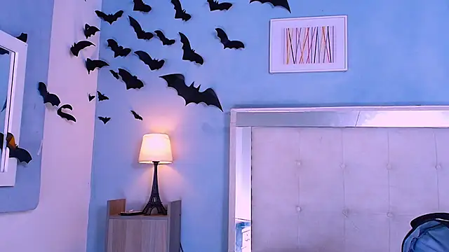 Emily Castillo 1 online show from 11/08/25, 05:29