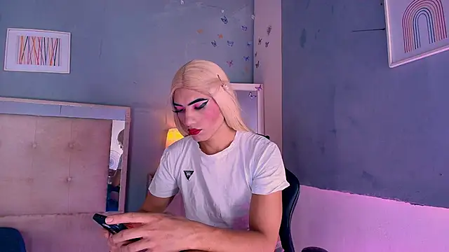 Emily Castillo 1 online show from 07/01/26, 04:58