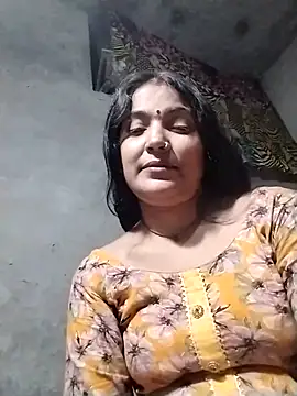 Snapshot of Maidangirl chatting on 10/08/25, 04:15 Maidangirl online show from 10/08/25, 04:15