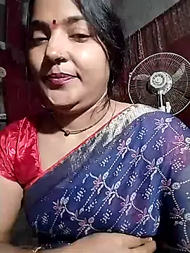 Snapshot of Maidangirl chatting on 11/02/25, 08:33 Maidangirl online show from 11/02/25, 08:33