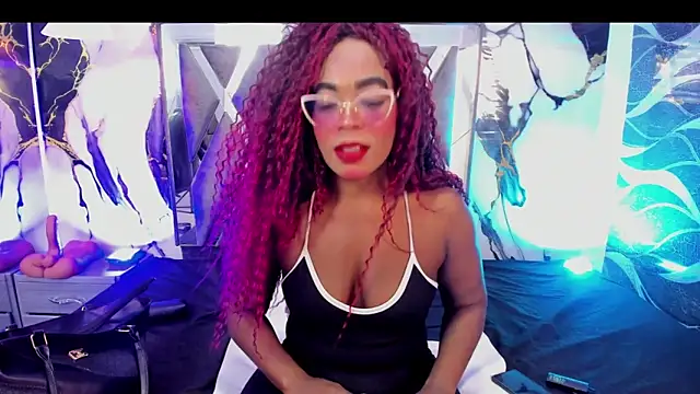 CandyMartinez  online show from 05/26/26, 08:38