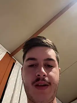 Snapshot of ategurl192 chatting on 10/31/25, 08:21 ategurl192 online show from 10/31/25, 08:21