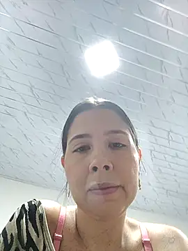 Snapshot of Candy-Body chatting on 12/15/25, 12:59 Candy-Body online show from 12/15/25, 12:59