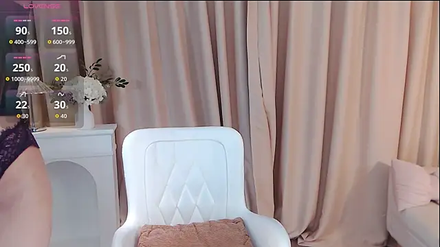 Snapshot of honey113 chatting on 09/26/25, 03:49 honey113 online show from 09/26/25, 03:49