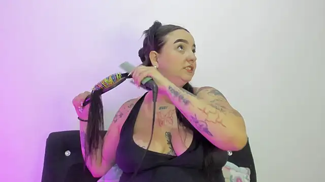 Celestte online show from 09/29/25, 01:00