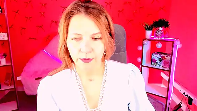 Snapshot of NicoleHitman chatting on 03/18/26, 01:25 NicoleHitman online show from 03/18/26, 01:25