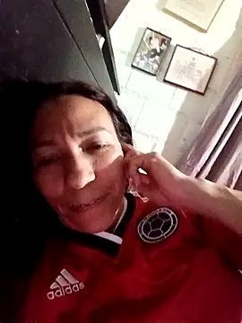 Snapshot of Antonela45 chatting on 10/15/25, 12:00 Antonela45 online show from 10/15/25, 12:00