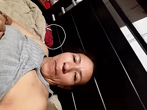 Snapshot of Antonela45 chatting on 02/07/26, 11:52 Antonela45 online show from 02/07/26, 11:52