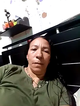 Snapshot of Antonela45 chatting on 05/10/26, 10:04 Antonela45 online show from 05/10/26, 10:04