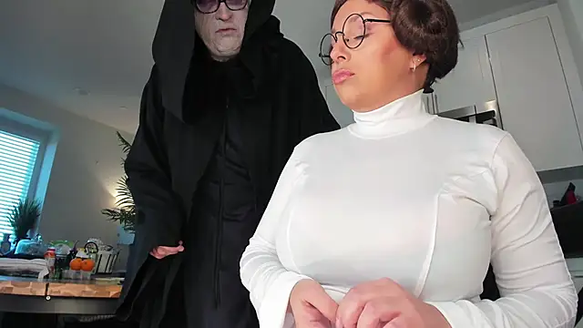 realtoxxxxmaria online show from 10/30/25, 05:35