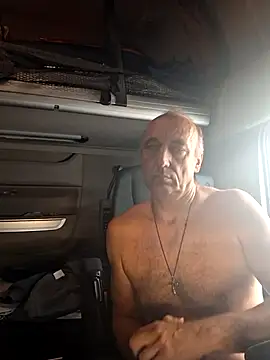 aleksis1313 online show from 10/12/25, 09:41