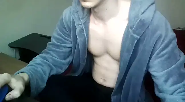 Snapshot of Enoch981 chatting on 03/05/25, 12:33 Enoch981 online show from 03/05/25, 12:33