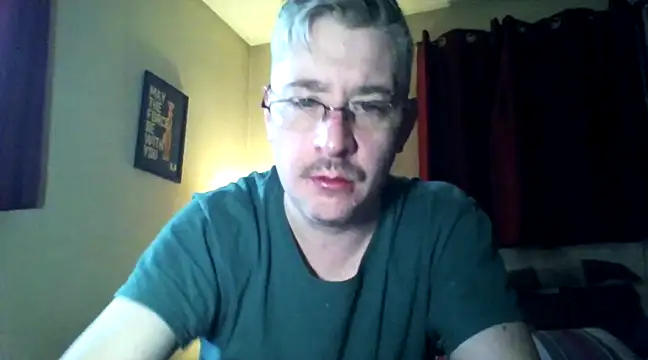 Snapshot of smooothbb chatting on 03/03/25, 02:04 smooothbb online show from 03/03/25, 02:04