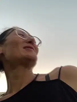 Snapshot of Anonim2026 chatting on 09/15/25, 06:19 Anonim2026 online show from 09/15/25, 06:19