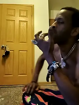 BadazzRXL online show from 11/12/25, 04:40