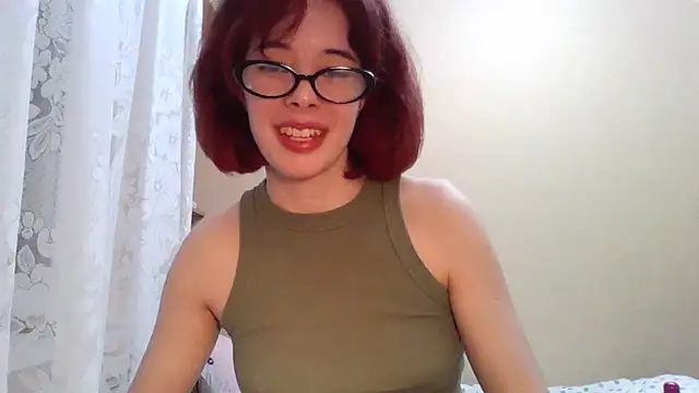 Snapshot of _Amber_Doll_ chatting on 03/03/25, 07:17 Amber Doll online show from 03/03/25, 07:17