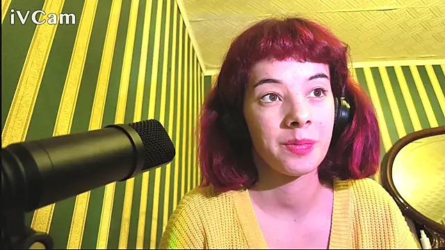 Snapshot of _Amber_Doll_ chatting on 10/03/25, 12:07 Amber Doll online show from 10/03/25, 12:07