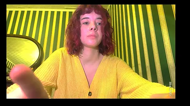 Snapshot of _Amber_Doll_ chatting on 10/05/25, 02:10 Amber Doll online show from 10/05/25, 02:10