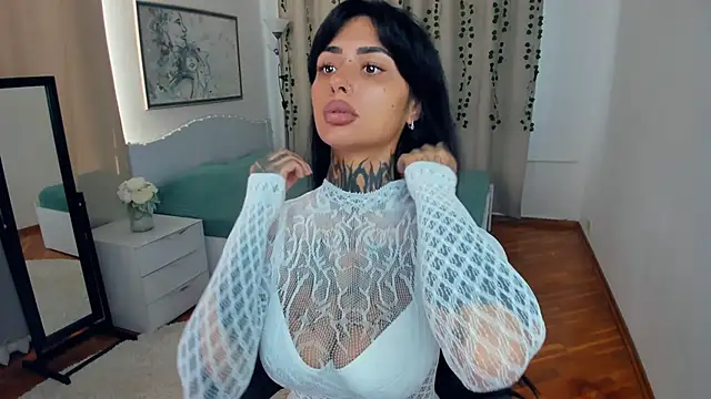 CharimgSabrina online show from 09/15/25, 07:08