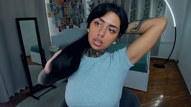 CharimgSabrina online show from 10/03/25, 07:05