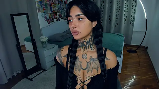 CharimgSabrina online show from 10/05/25, 06:12