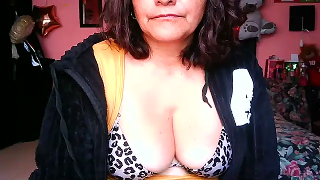 BiancaSteel online show from 07/22/26, 03:48