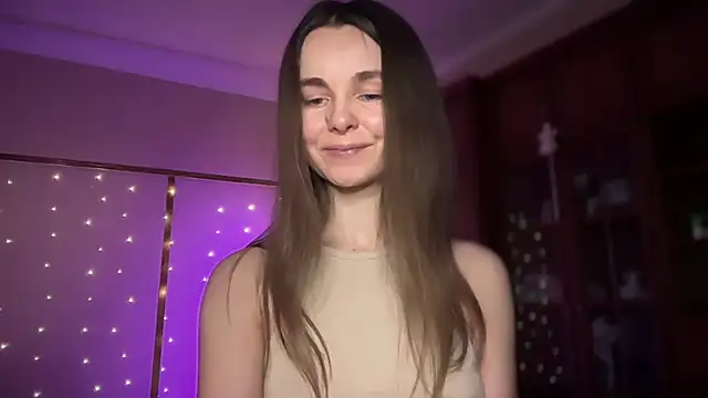 Snapshot of lanaloulou chatting on 03/23/25, 12:36 lanaloulou online show from 03/23/25, 12:36