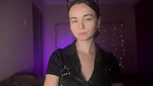 Snapshot of lanaloulou chatting on 09/14/25, 11:37 lanaloulou online show from 09/14/25, 11:37