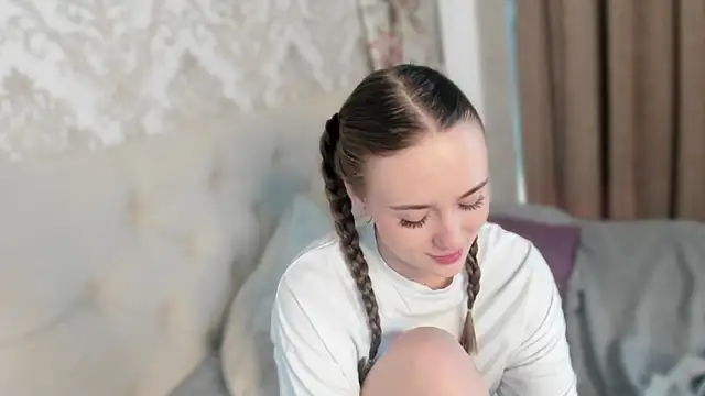 Snapshot of PeaceGary chatting on 03/08/25, 05:17 PeaceGary online show from 03/08/25, 05:17