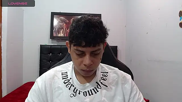 Alejandroo 22 online show from 03/12/25, 02:56