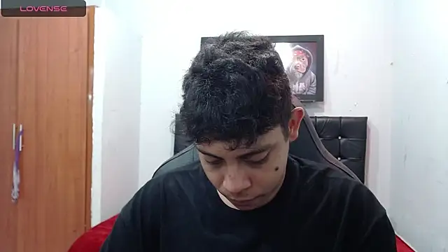 Alejandroo 22 online show from 03/15/25, 07:27