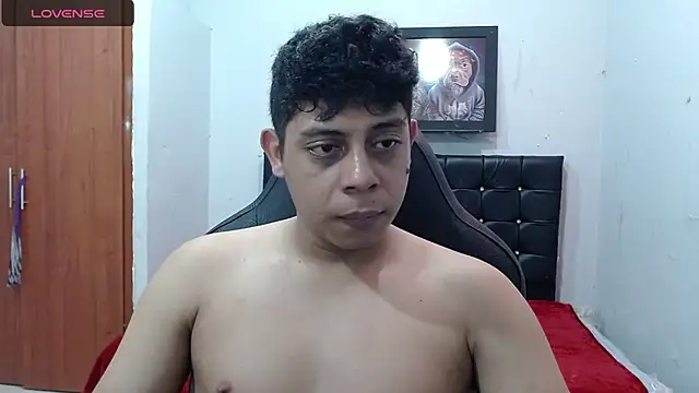 Alejandroo 22 online show from 03/19/25, 08:00