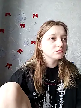 Snapshot of Bonechka chatting on 12/23/25, 07:17 Bonechka online show from 12/23/25, 07:17