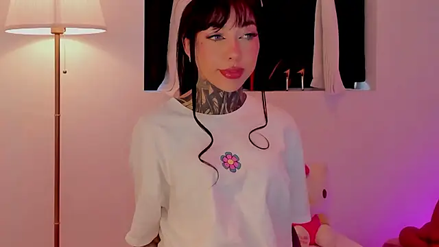 Snapshot of Dani_Valen chatting on 09/26/25, 09:52 Dani Valen online show from 09/26/25, 09:52