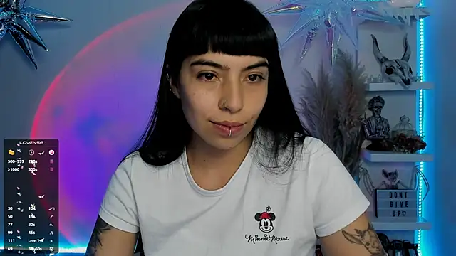 Snapshot of Saraa_Desiree chatting on 03/08/25, 03:06 Saraa Desiree online show from 03/08/25, 03:06