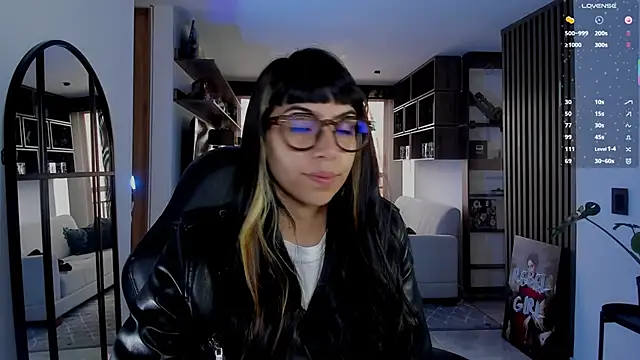 Snapshot of Saraa_Desiree chatting on 03/19/26, 03:16 Saraa Desiree online show from 03/19/26, 03:16