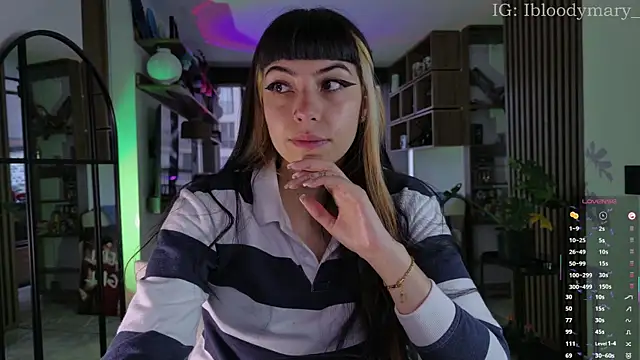 Snapshot of Saraa_Desiree chatting on 05/13/26, 08:06 Saraa Desiree online show from 05/13/26, 08:06