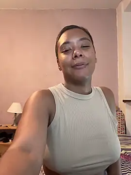 Snapshot of Melia_Rayne chatting on 10/03/25, 10:07 Melia Rayne online show from 10/03/25, 10:07