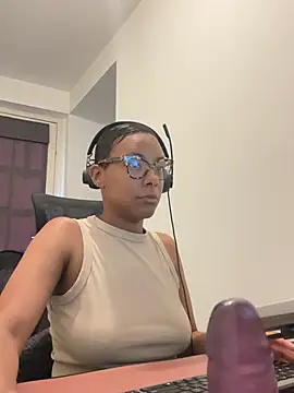 Melia Rayne online show from 05/27/26, 09:39