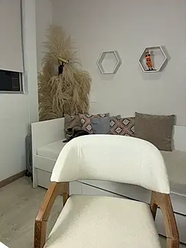 ValentinaMilann online show from 06/28/26, 01:11