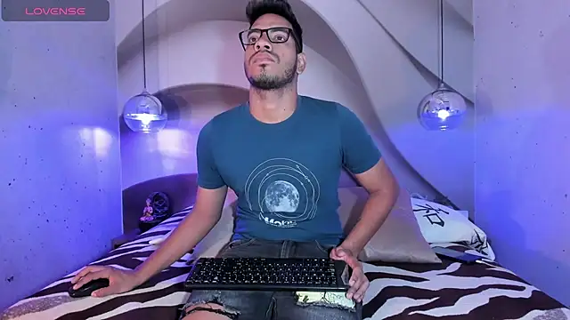 ETHAN DRAVEN online show from 09/30/25, 06:57