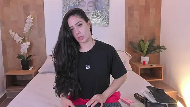isabella winkler online show from 06/11/26, 11:08