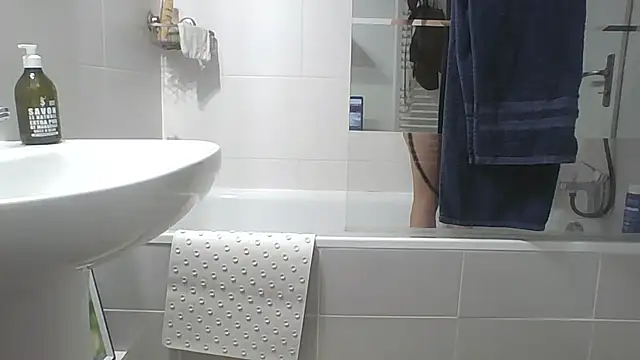 Valentinette online show from 06/11/26, 05:27
