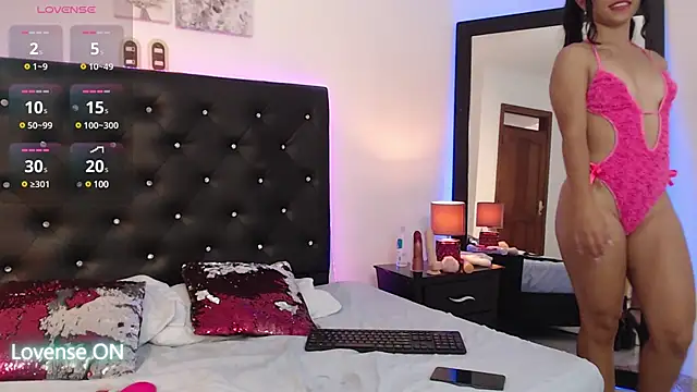 petitteslut  online show from 03/20/25, 10:29